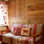 Lejlighedshotel Casa Chamonin 3*