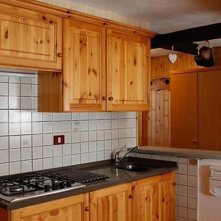 Aparthotel Casa Chamonin Gressan