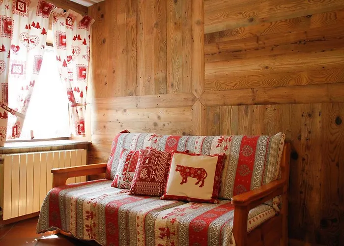 Apartmanhotel Casa Chamonin 3*