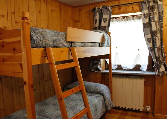 Apartmanhotel Casa Chamonin 3*